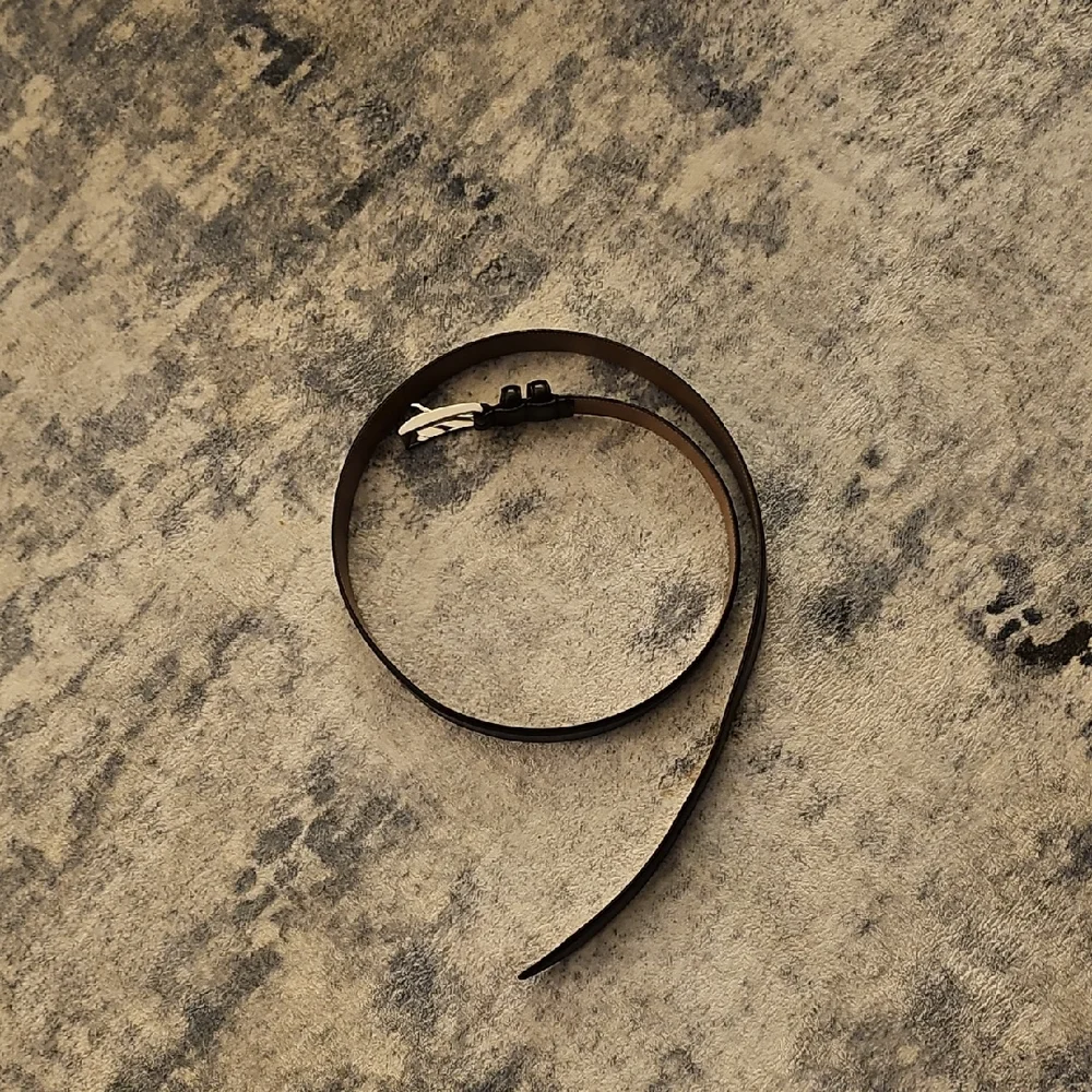 Allen Edmonds Black Leather Belt - Picture 2 of 7